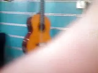 پای پا فیلم فول سکسی به سختی مرد پمپ شده را عصبانی کرد
